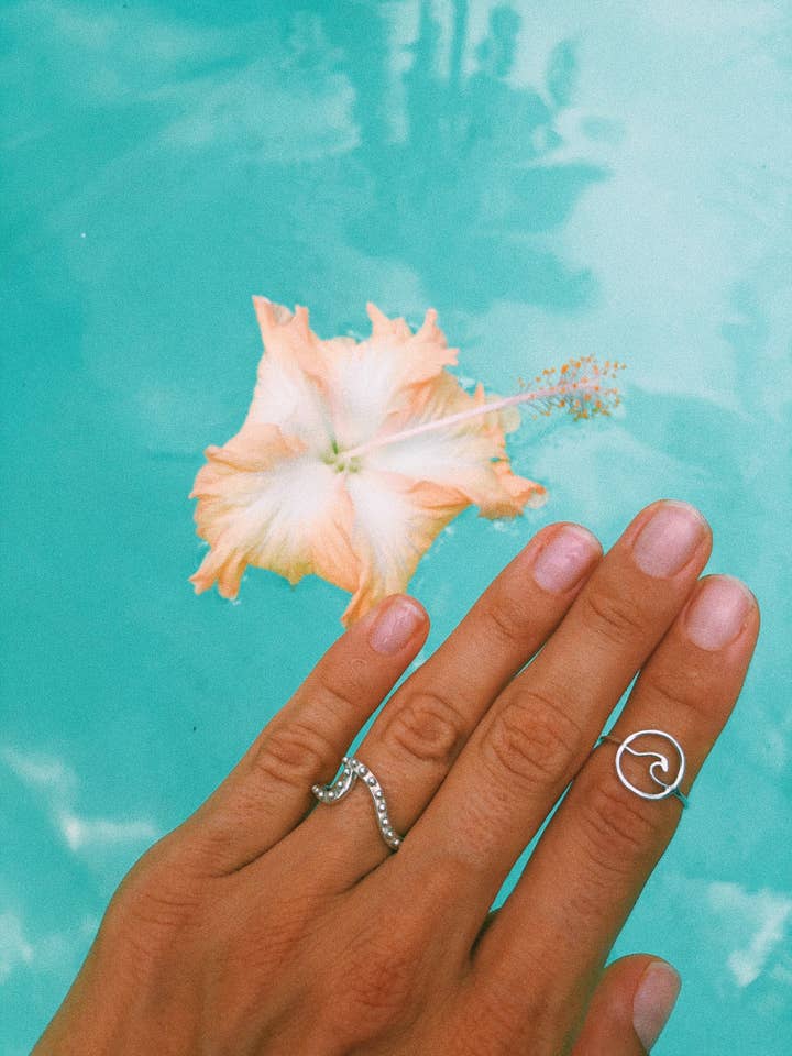 Anillo ondulado con adorno de perlas de plata para venta al por mayor de tropical tribe Jewelry