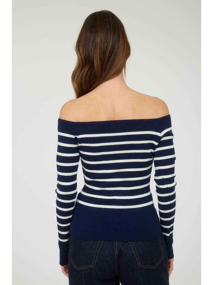 The Workshop Studio – Engroshandel Pullover - Dame – LANGÆRMET STRIBET STRIK AF SKULDEREN17