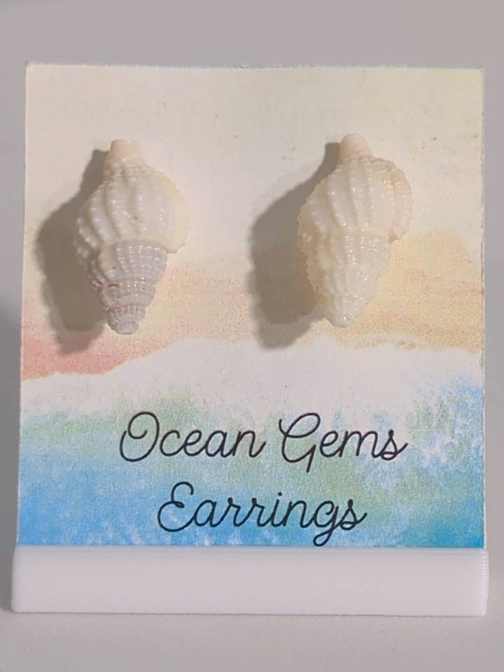 Demosia Schelpenoorbellen voor wholesale door Ocean Gems And More