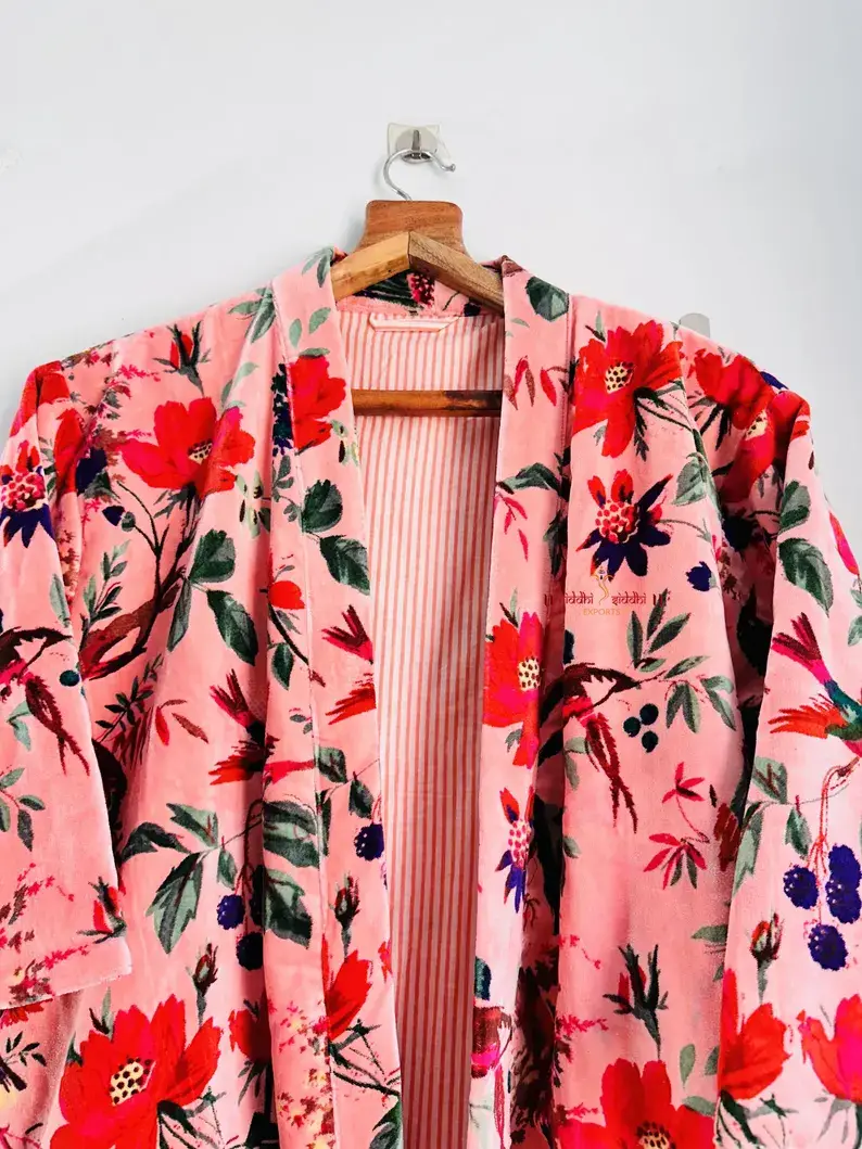 GYPSY STUDIO - Wholesale Robe - Women's - Soft velvet kimono robe | pink color kimono | floral print b3