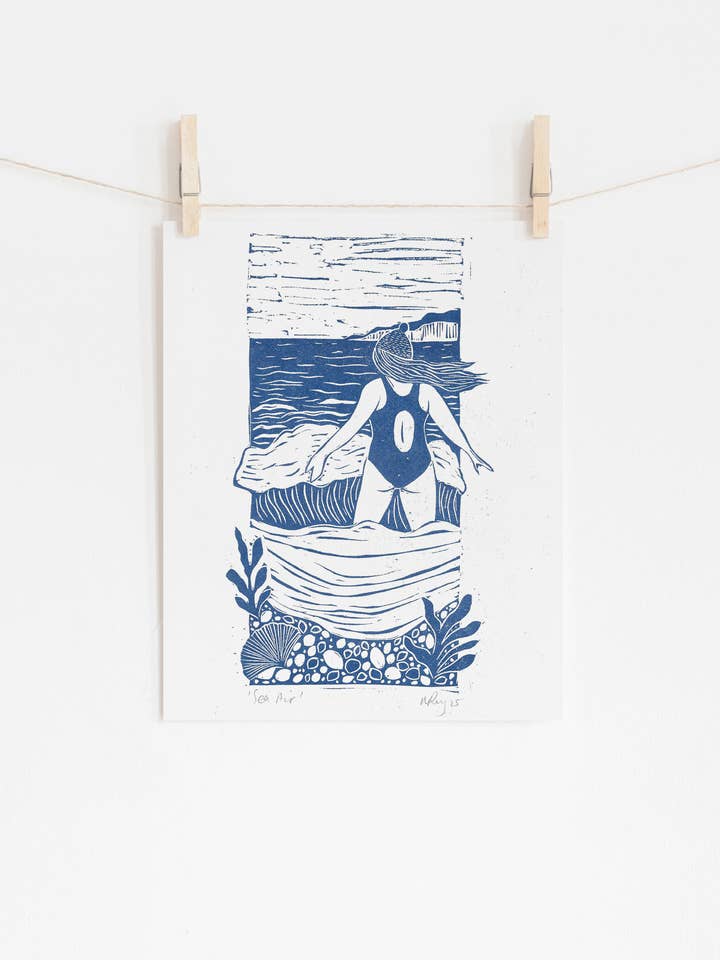 Impressão riso de ar marinho, nadadora, natação no mar, ventoso, natureza, mulher por atacado de Prints by the Bay