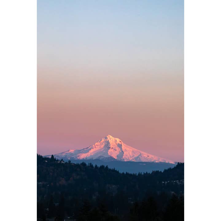 Tirage photo "Iridescent" • Coucher de soleil, Mont Hood, Oregon pour la vente par Andrea Morris Art
