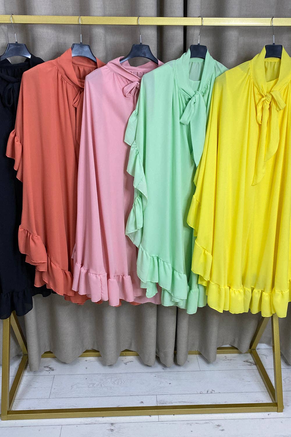 My Winners Direct – wholesale Blouse – Women’s – Carlie Tie Neck Chiffon Frill Trim Cape Top1