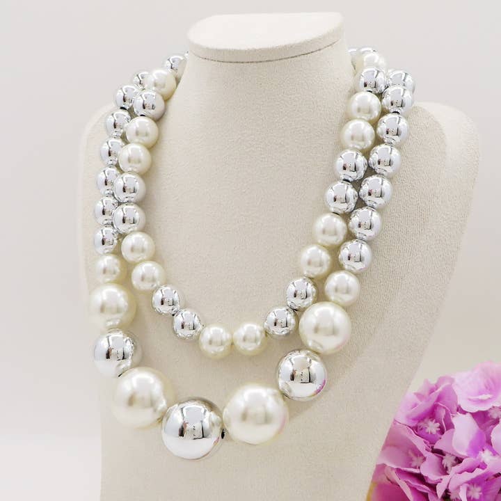 MAXI PEARLS BICOLOR - Degraderad xl-pärlhalsband choker för wholesale av Daemon srls