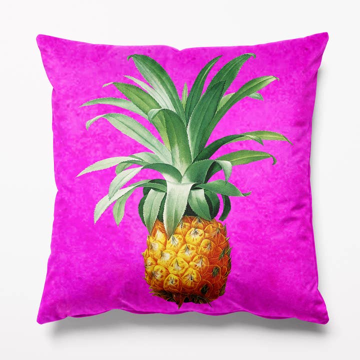 Pink Pineapple Velvet Pude for engroshandel hos Kitsch Republic