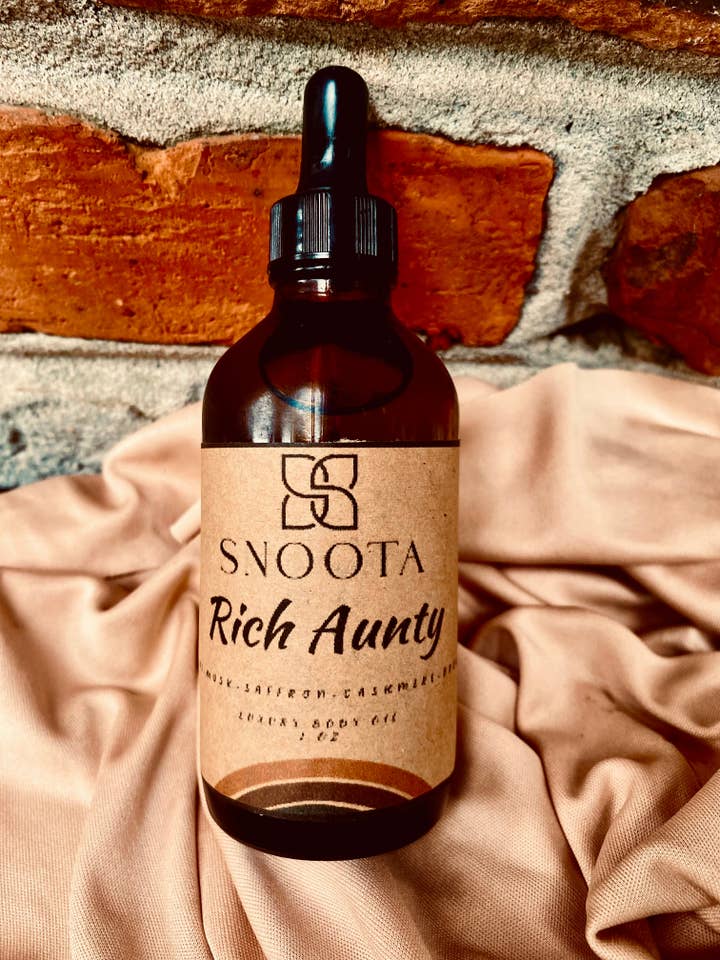 Rich Aunty for wholesale by Snoota