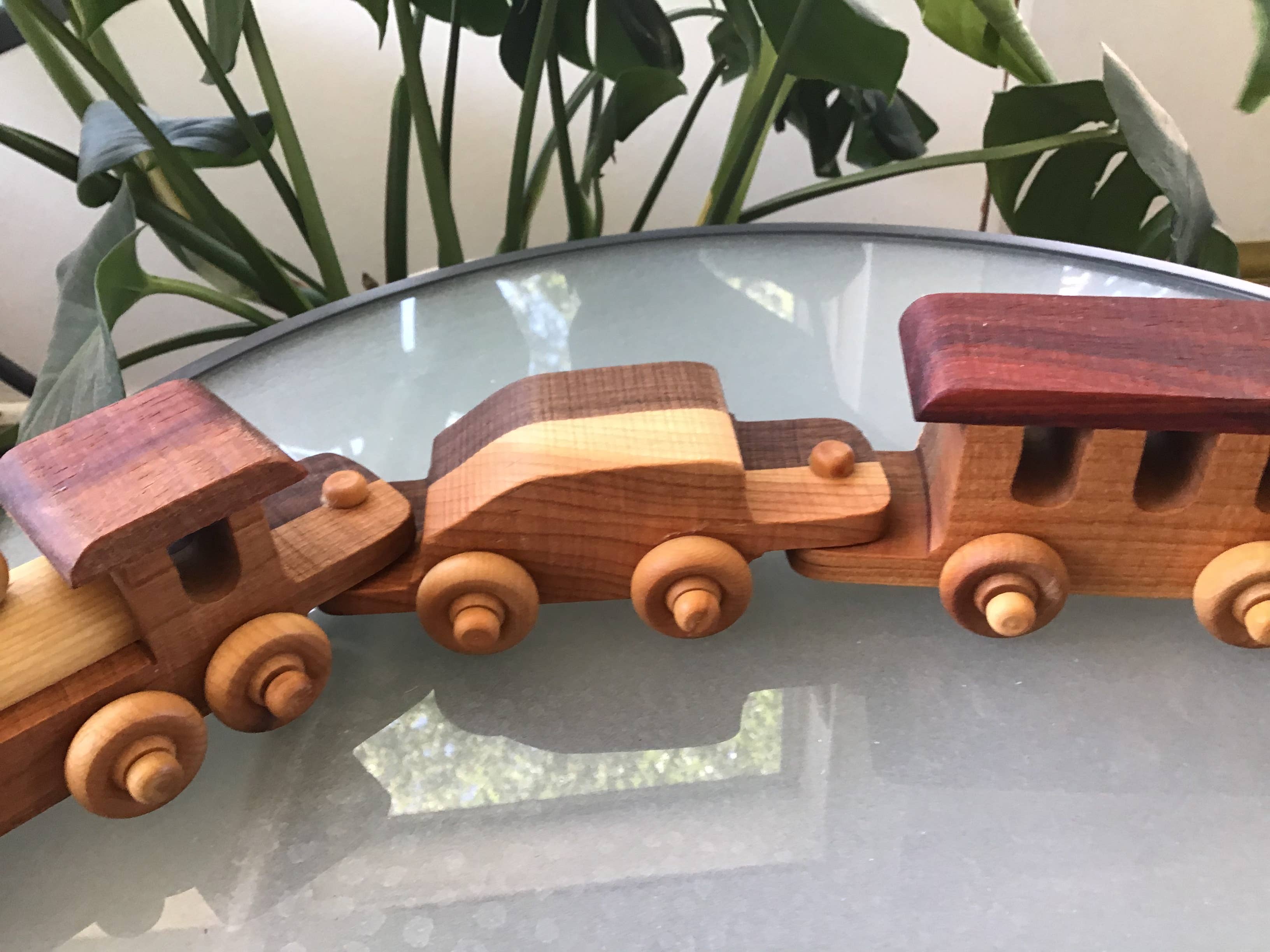 Baldwin Toy Co. – wholesale Wood toy – Child – Wooden Mini Train Set for Kids with Four Cars4