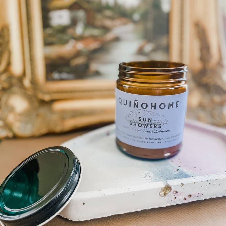 quiñohome - Wholesale Jar/Filled Candle - Sun Showers 7oz Soy Candle Jar Sea Air, Ozone, Rain Florals1