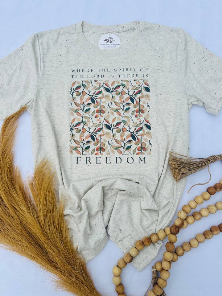 Hvor Herrens ånd er kristen T-shirt til kvinder for engroshandel hos Only Grace Company