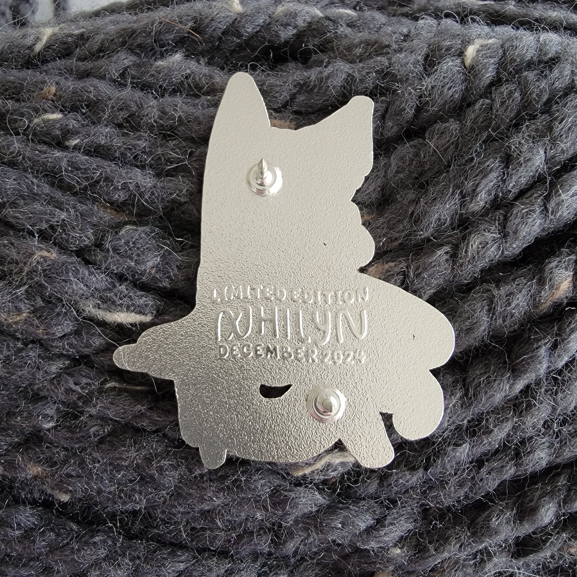 Xhilyn - Wholesale Lapel Pin/Button - Fennec Frost Pins - Dec 20249