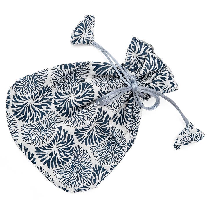 NY } Dragsnöre Väska l Tumbleweed Indigo för wholesale av Balizen Direct from Bali