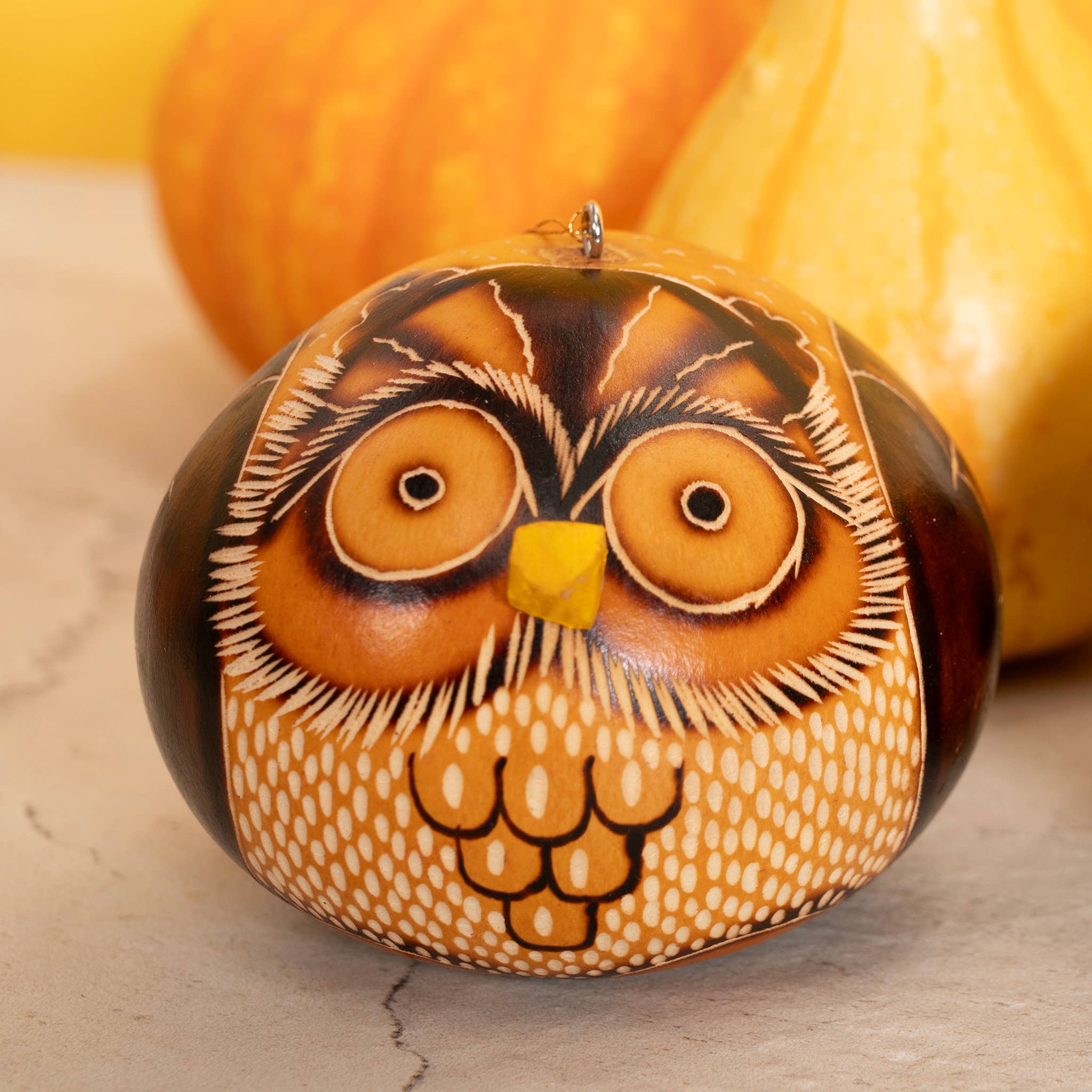 Lucuma Designs - Venta al por mayor Adornos - Adorno de calabaza con forma de búho moteado, regalo natural4