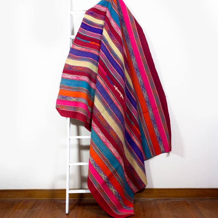 Heirloom Rug (RG-HEI-0701) for wholesale by VINLOOM by Shupaca