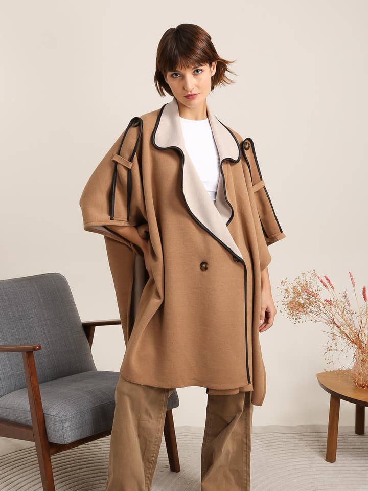 LÉA & LUC – Engroshandel Frakke - Dame – Løs og flydende jakke med poncho-stil fra LÉA & LUC5