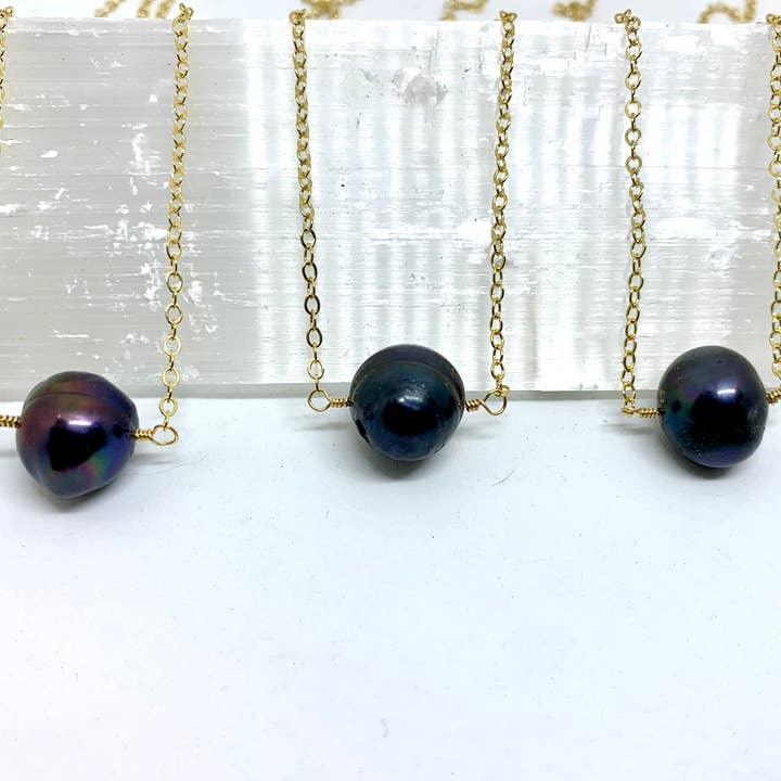 RADA Handmade Jewelry - Wholesale Pendant/Charm Necklace - Black pearl necklace2