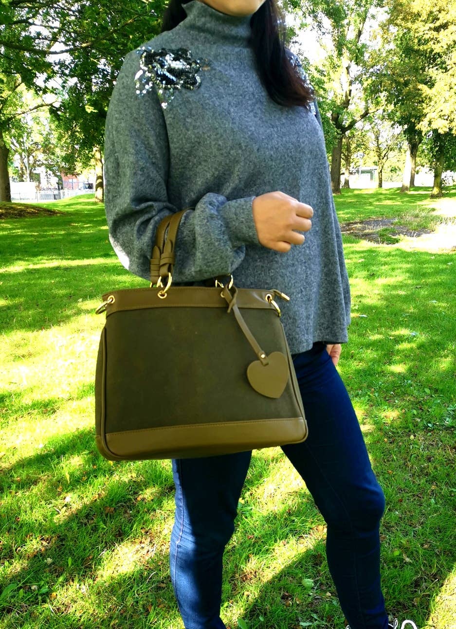 Superbia - Wholesale Tote Bag - Women's - Love Heart Tag Short Handle Tote with Shoulder Strap 22035