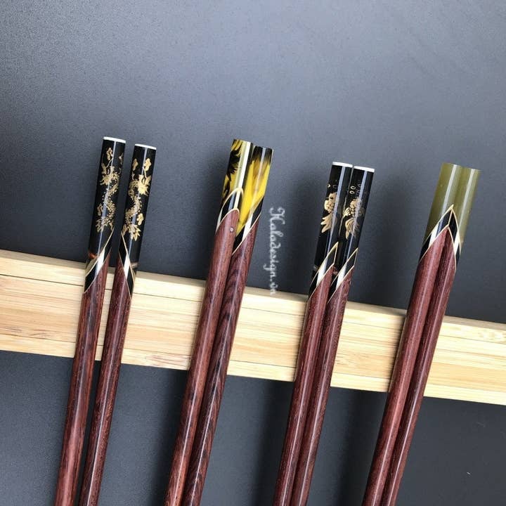Hala Design - Wholesale Chopsticks - Assorted Personalized Japanese Rosewood Chopstick1