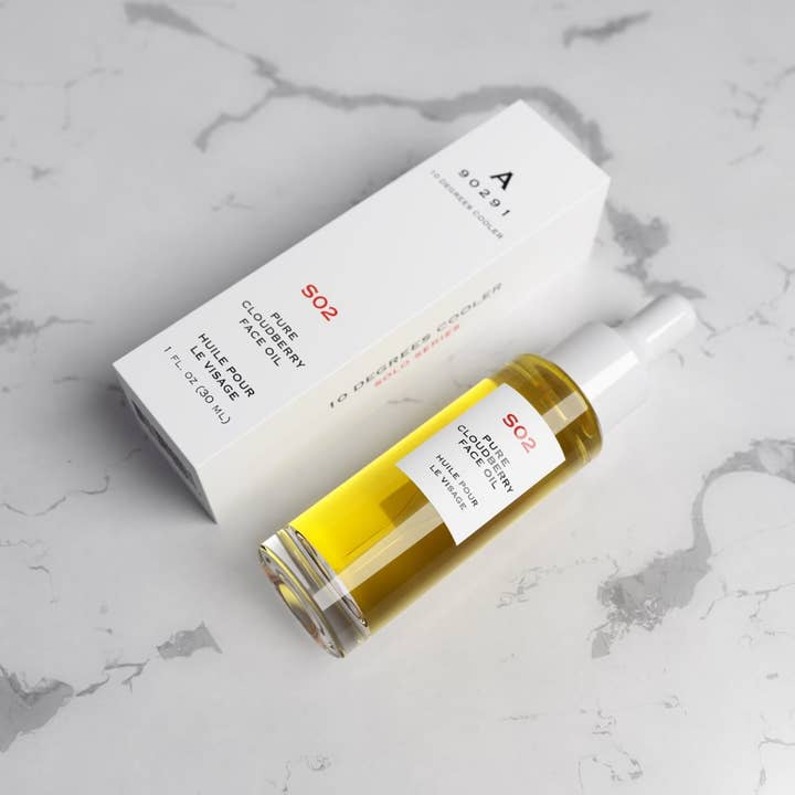 S02 PURE CLOUDBERRY GEZICHTSOLIE voor wholesale door 10 Degrees Cooler