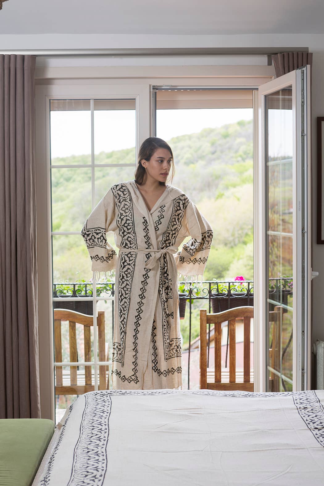 Buldano – Engroshandel Morgenkåbe - Dame – Sort Blok Print Beach Robe Loungewear Hjem Wear3