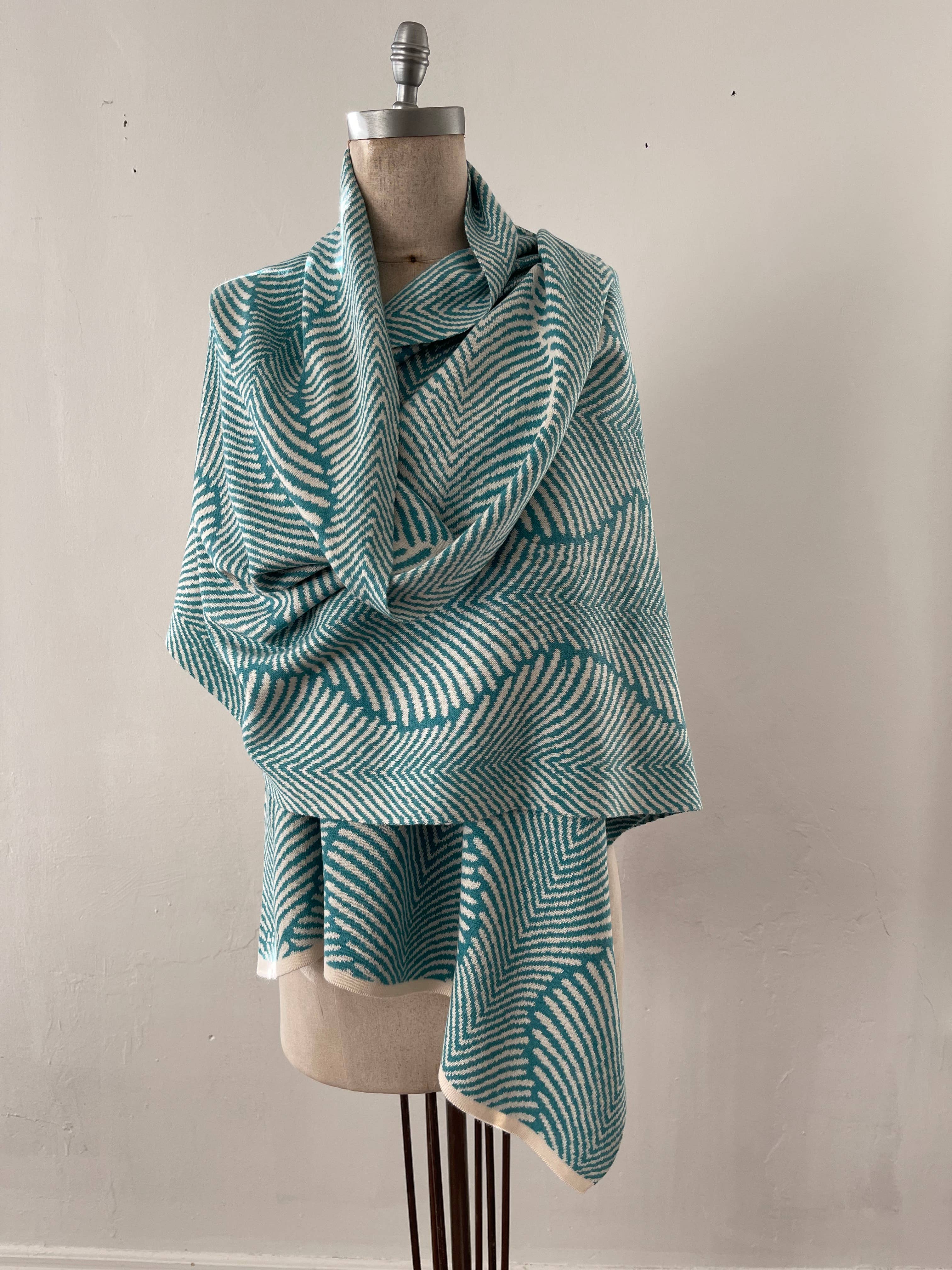 Liamolly – wholesale Scarf – Women's – Forest Fern Wrap12