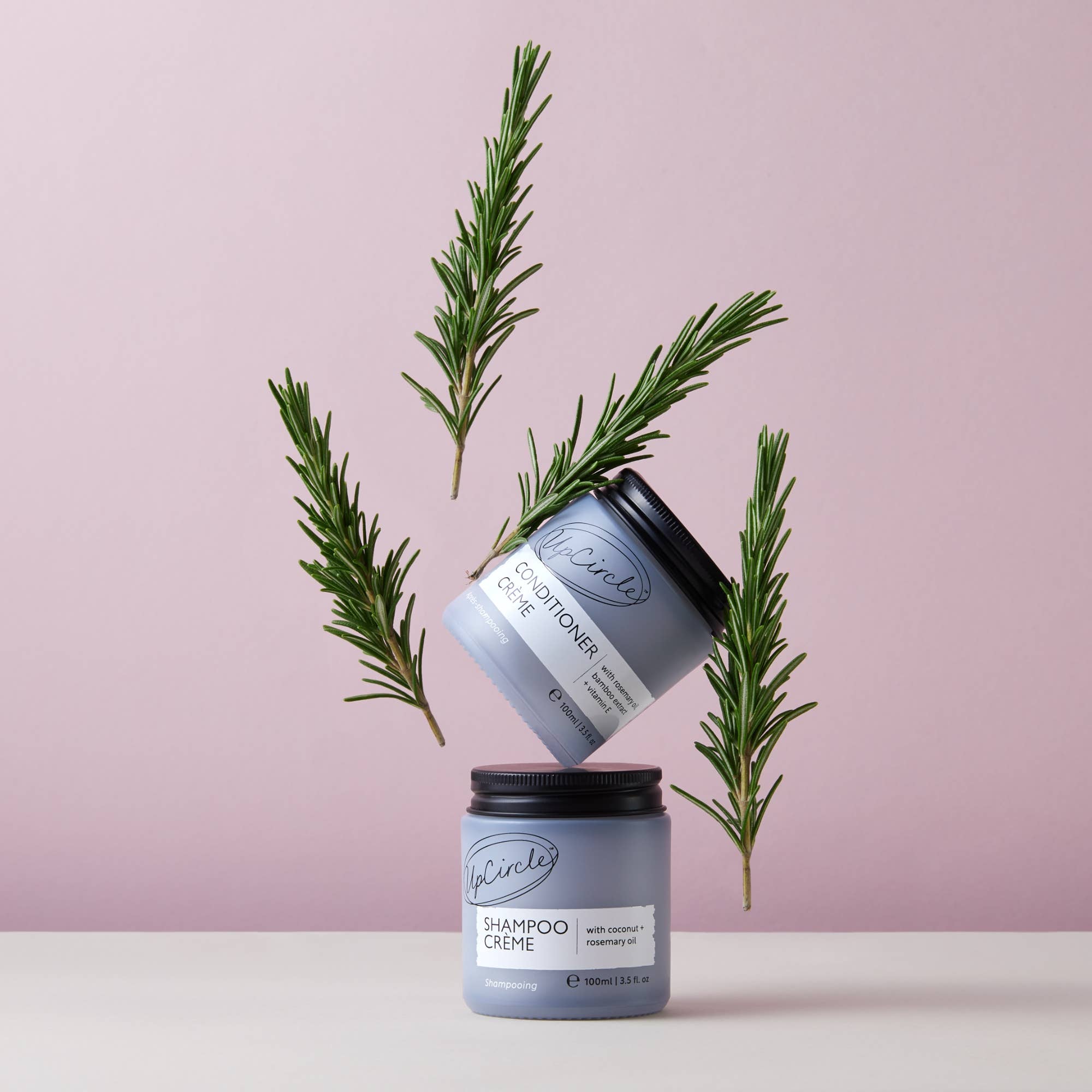 UpCircle Beauty Europe - Vendita all'ingrosso Kit/set per la cura dei capelli - Set regalo duo per la cura dei capelli vegano con oli di cocco, rosmarino e pompelmo2