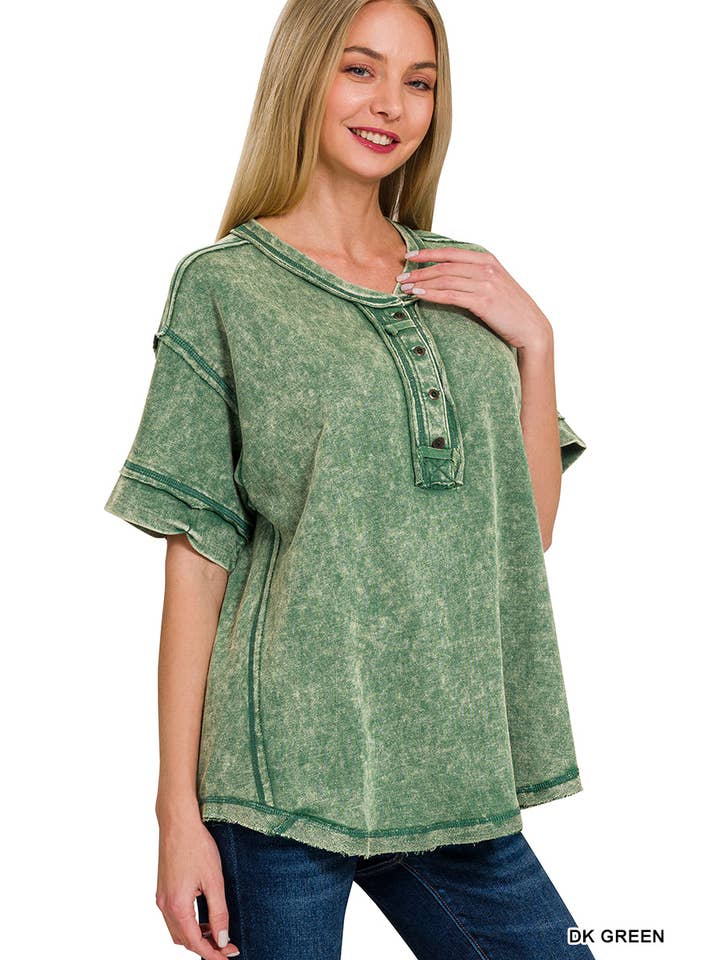 42POPS - Vente Haut en maille – femme - Haut à fermeture boutonnée avec bord brut lavé et détails18