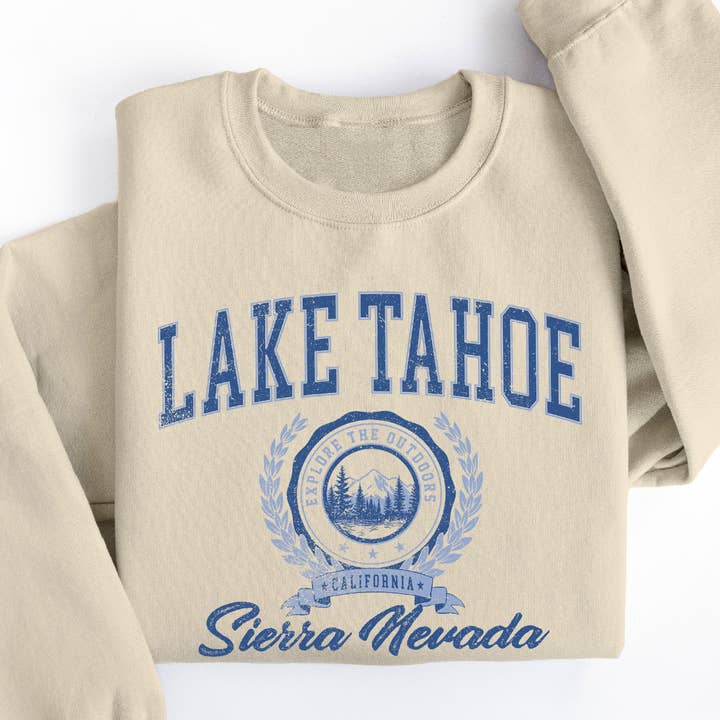 Pull-over à imprimé graphique Lake Tahoe pour femme pour la vente par Amused by Blue