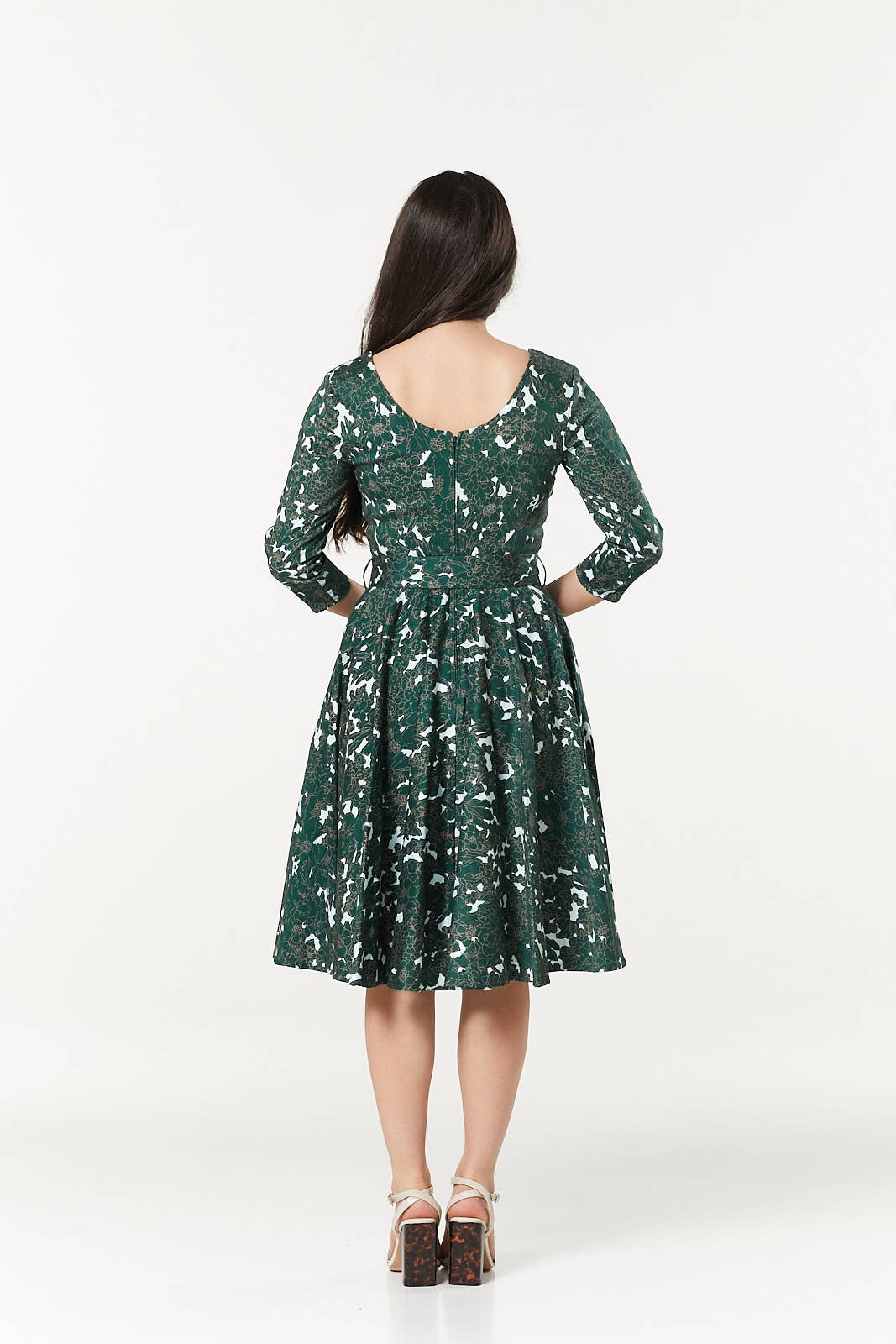 Timeless London - Vente Robe – femme - Robe mi-longue Tova Fit&Flare à manches 3/4 en satin de coton2