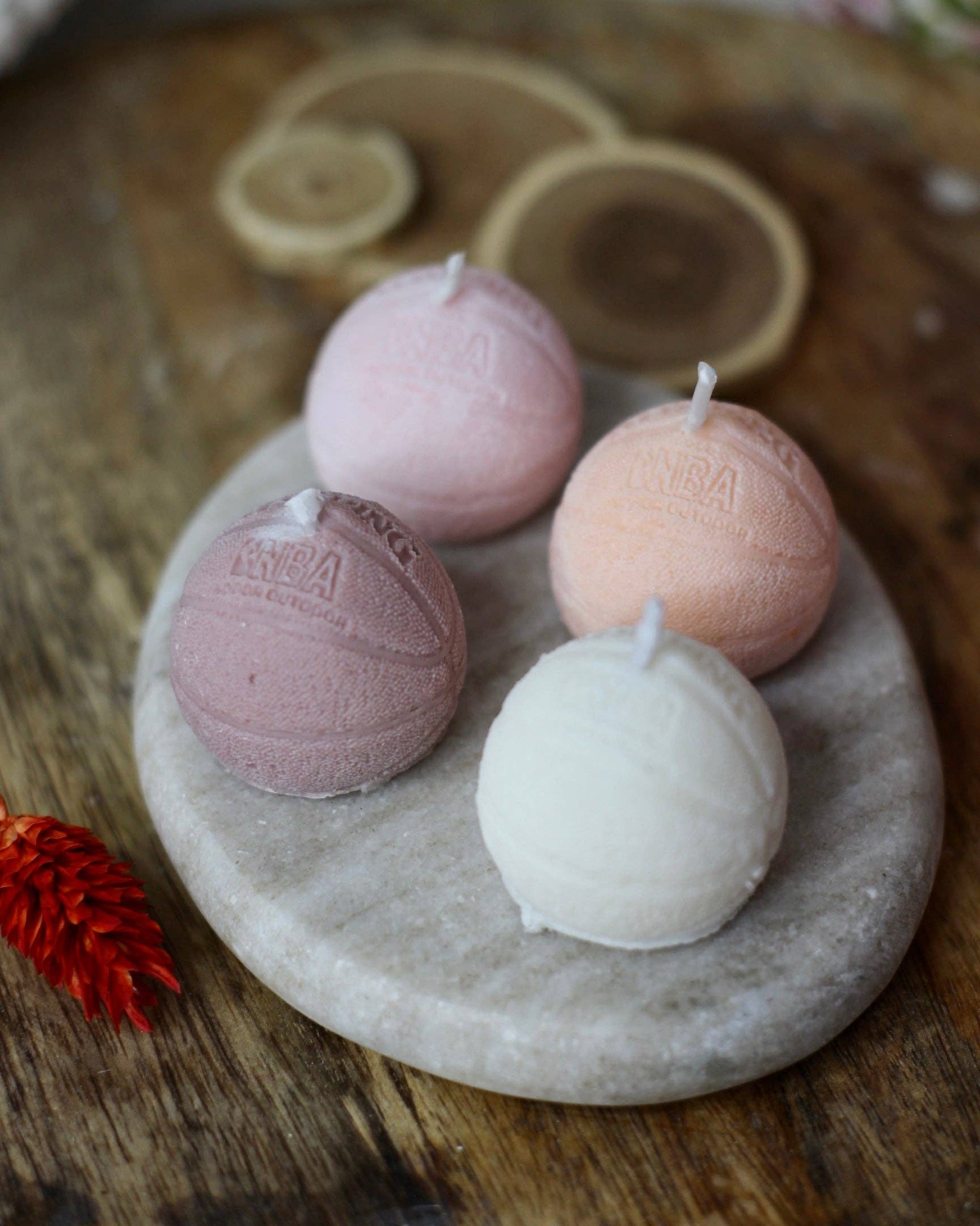 Meet me at the corner - Wholesale Novelty Candle - Set of 4 candles in the shape of a basketball5