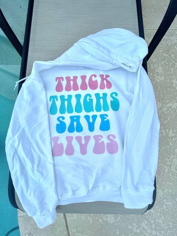 Sweat à capuche épais Save Lives pour la vente par Prints & Sparkles