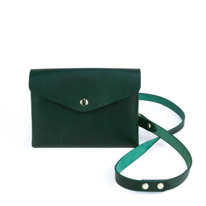 Redington Crossbody: Smaragd voor wholesale door LOUISE GOODS