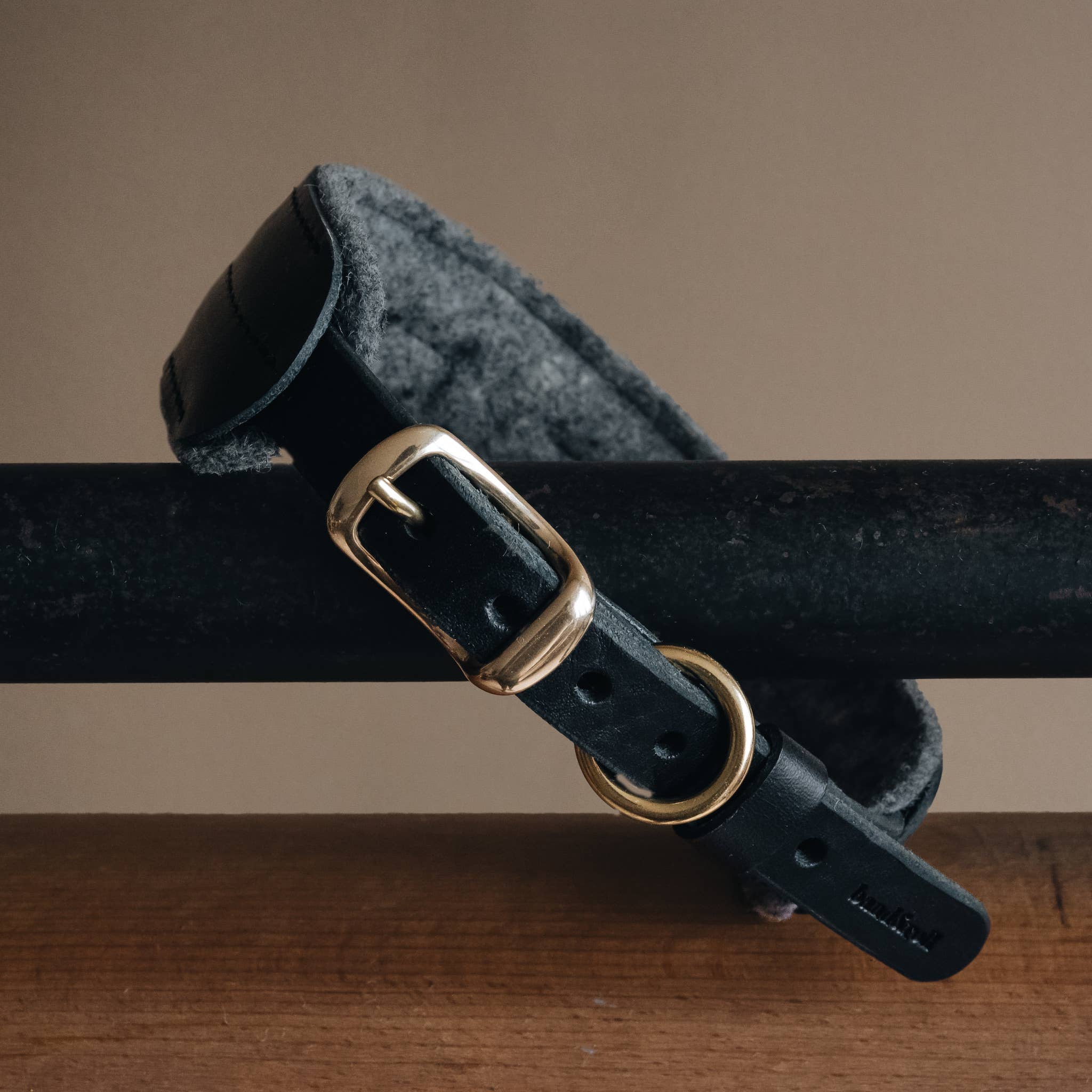 BAND&ROLL – wholesale Pet collar – Dog – Wool Padded Wide Dog Collar. Pine20