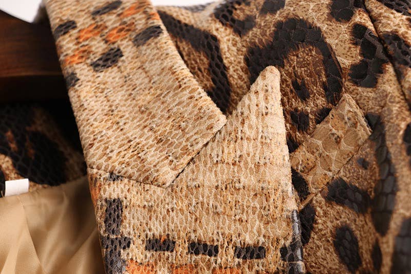 Multi-farvet BL095 Elegant Leopard Blazer: Slank, Stilfuld, Elegant for engroshandel på Faire6