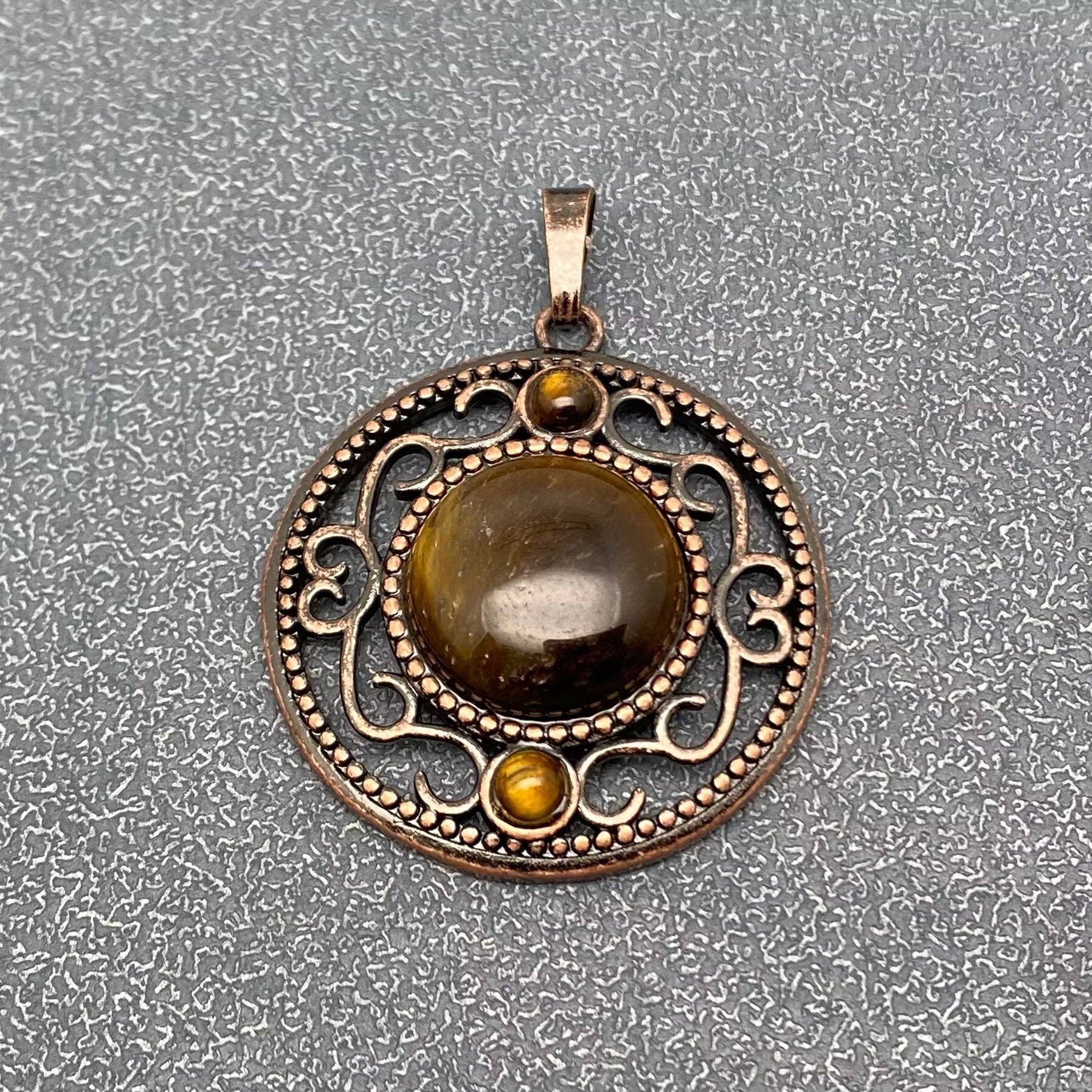 Mio Queena - Wholesale Individual Charm/Pendant - Vintage Natural Stone Hollow Circular Charm  Pendant - CS30