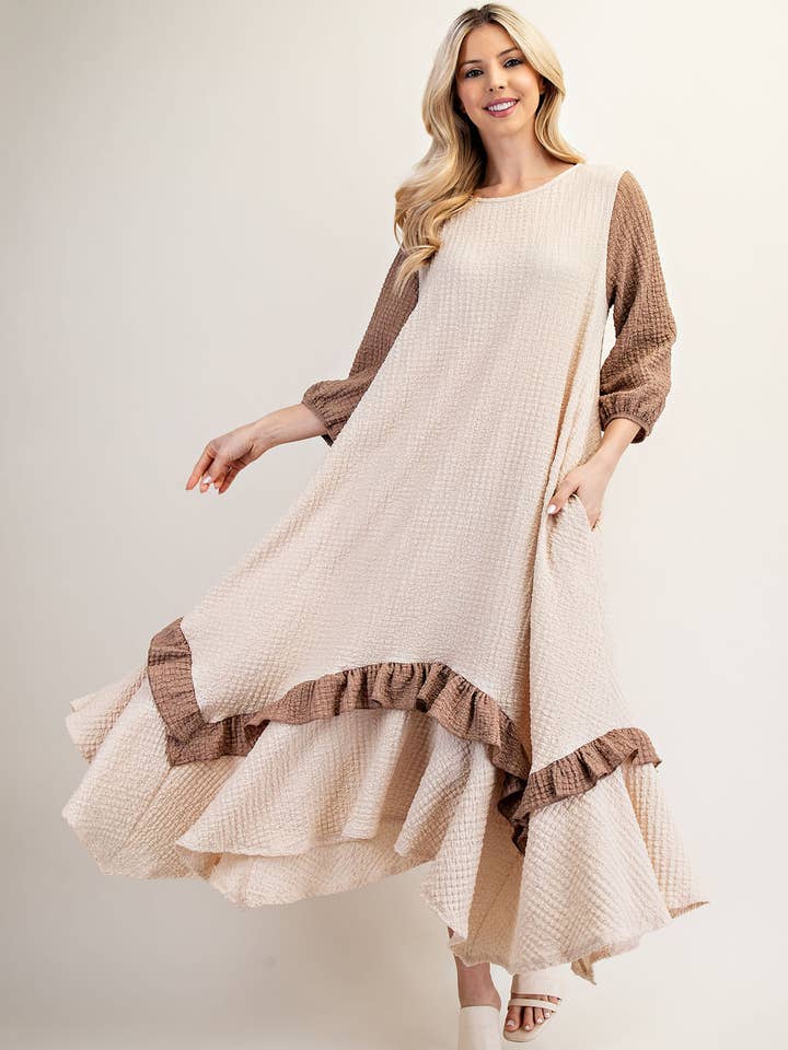 ROBE ASYMÉTRIQUE GRANDE TAILLE AVEC OURLET VOLANTÉ ET TEXTURÉ -MD43935 pour la vente par Celeste Clothing