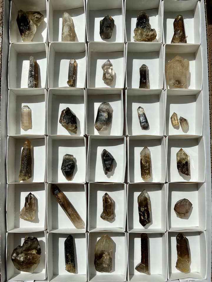 Hallelujah Junction Quartz Crystal Flat C for wholesale by Vugg life