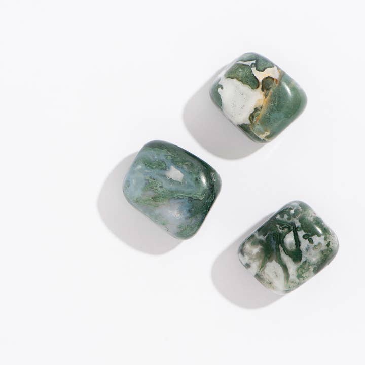 GeoCentral - Wholesale Spiritual Stone/Crystal - Tumbled Moss Agate Crystals - 36 pcs, 1"