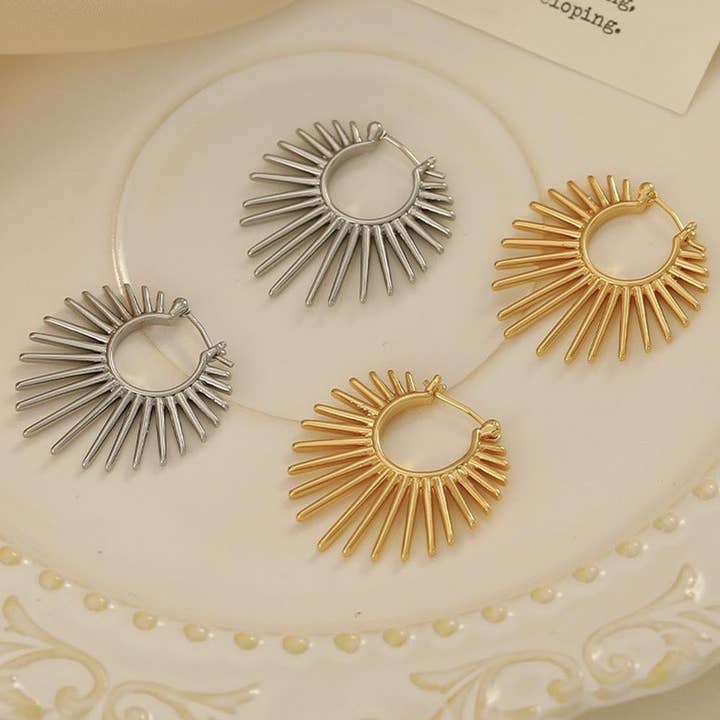 Dipped Shop - Wholesale Oorringen - Eenvoudige Zonnestraal Stijl Scharnierende Hoepeloorbellen DP25E7176