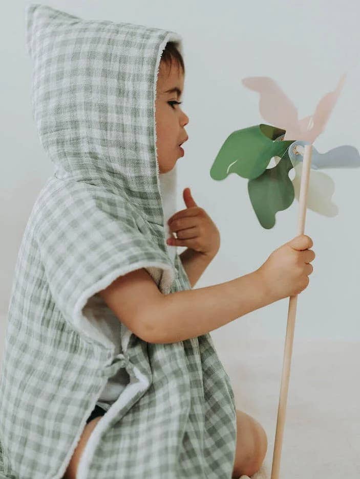 Poncho de bain vichy vert de gris pour la vente par Manufacture des bébés français