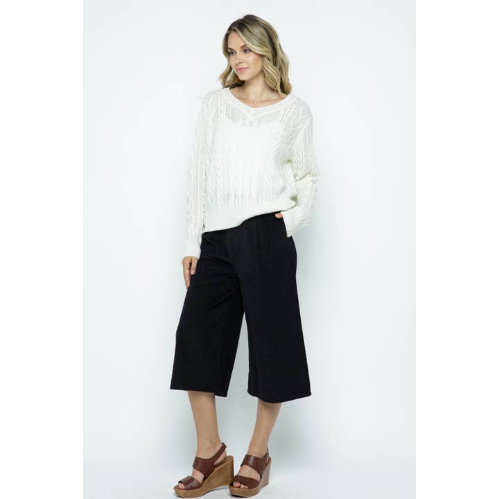 PANTALON CAPRI LARGE EN VELOURS CÔTELÉ AVEC POCHES pour la vente par Cozy Casual, Inc.