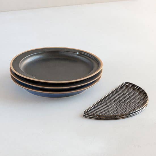 KIKIME – wholesale Dinner plate – amime Plate Half 9" | Plate w/ Half-moon shaped metal net 8