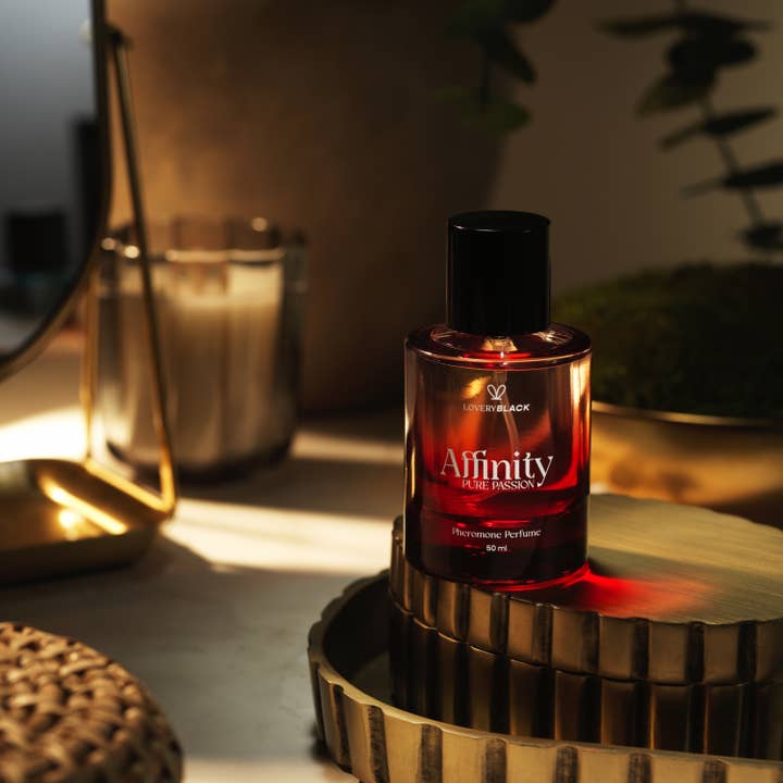 Lovery - Wholesale Perfume/Eau de Toilette - LoveryBlack Affinity Pure Passion Pheromone Perfume – 50ml