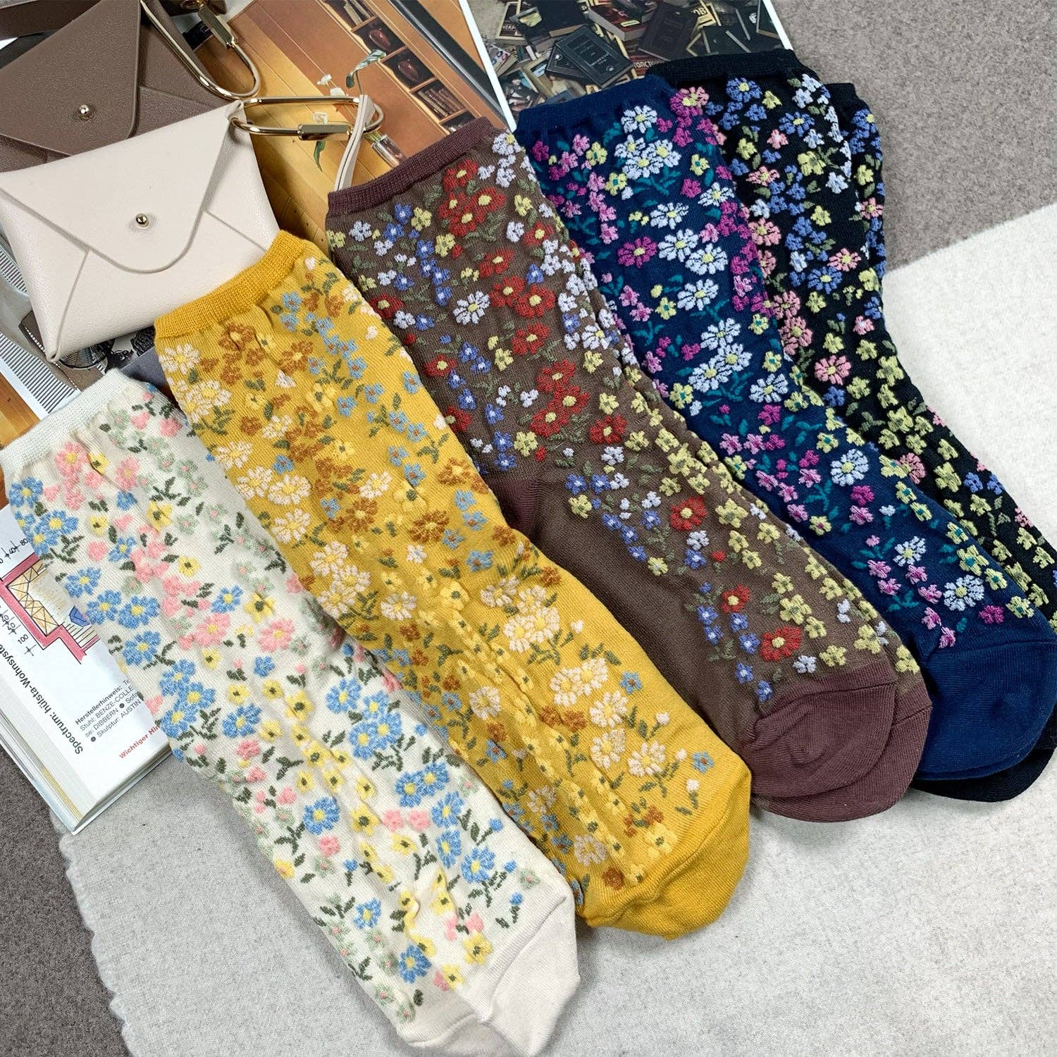 7DAYSSOCKS - Wholesale Socks - Women's - Women's Crew Blooming Garden Socks4