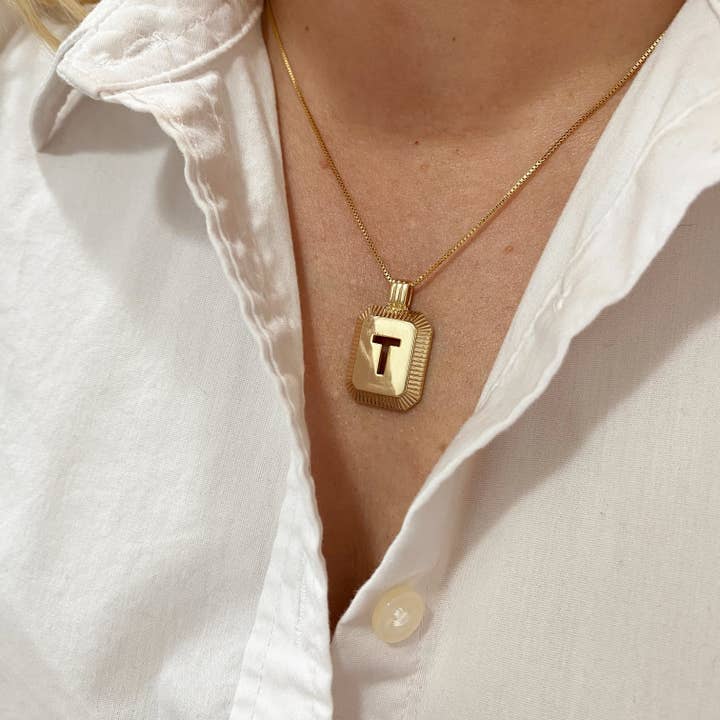 GoldFi – Colar pingente/pendente por atacado – Letra pendente T da placa inicial preenchida com ouro 18k
