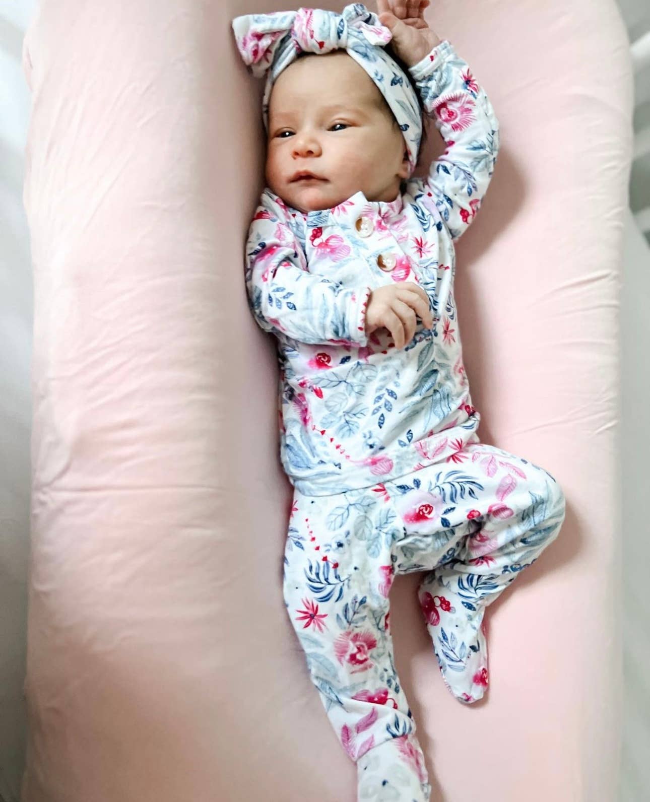 Stroller Society – wholesale Klädesset - Baby – Över- och underdel babyoutfit (storlekar nyfödd - 24 månader) - Bloom2