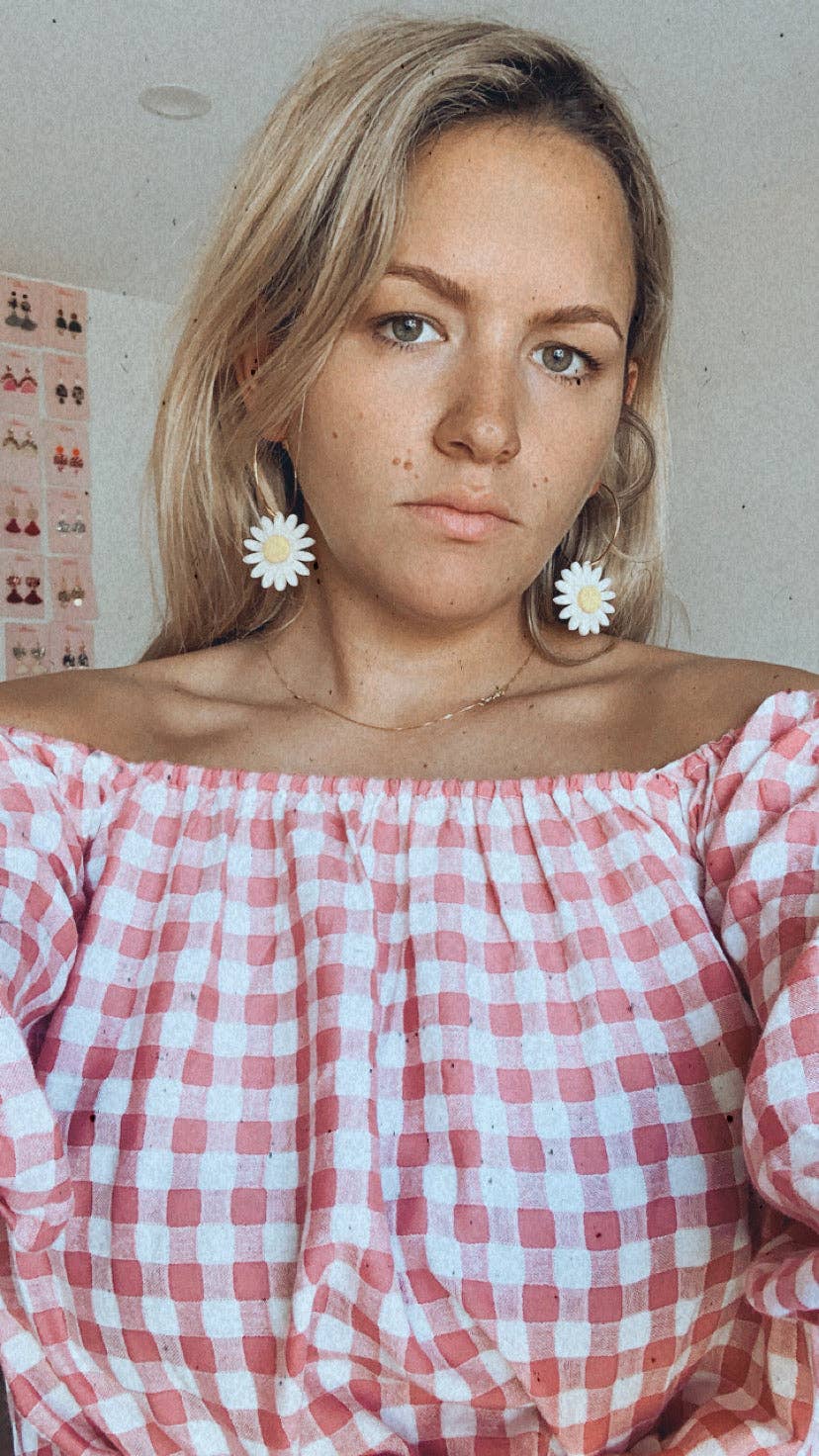 Emeldo - Wholesale Hoop Earrings - Daisy Hoops // Select Daisy Colour + Hoop24