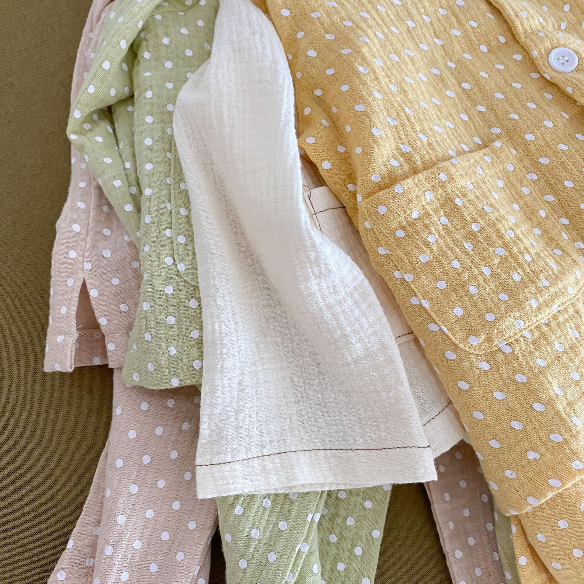 Annie & Charles - Wholesale Sleepwear Set - Kids - Annie & Charles® muslin cotton dot pajama set1