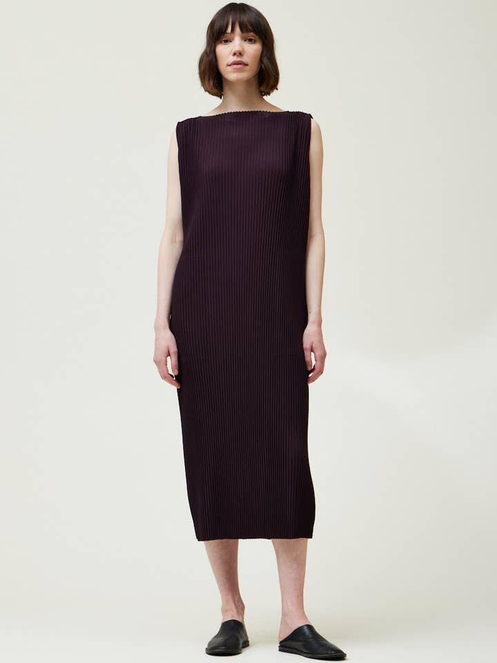 61030 - ABITO MIDI PLISSETTATO per la vendita all'ingrosso da parte di Grade & Gather