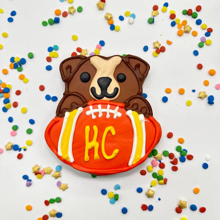 Lucky Biscuit Pet Bakery - Wholesale Pet Treats - Dog - Sports Ball Buffet Cookies