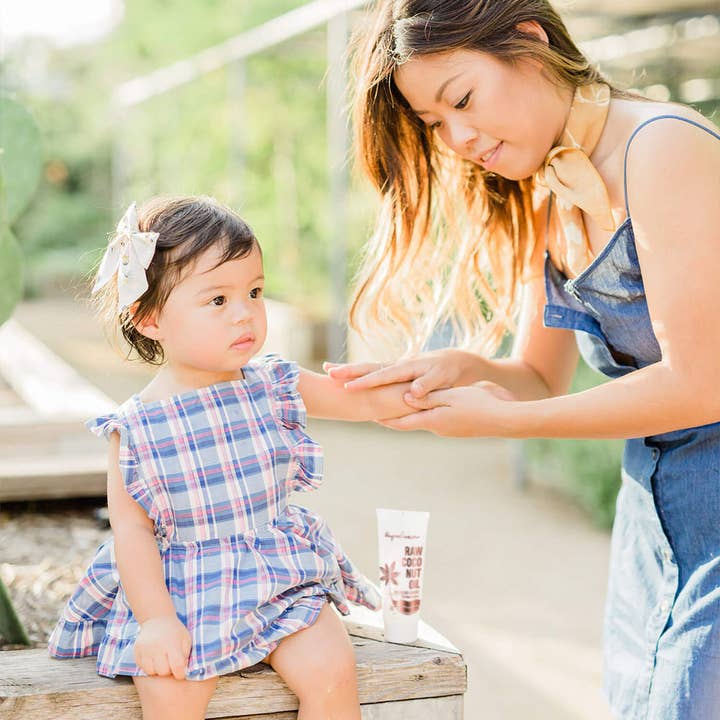 Kapuluan Coconut - Wholesale Bath/Body Oil - Cold-Pressed Raw Coconut Oil Tube 100ml7